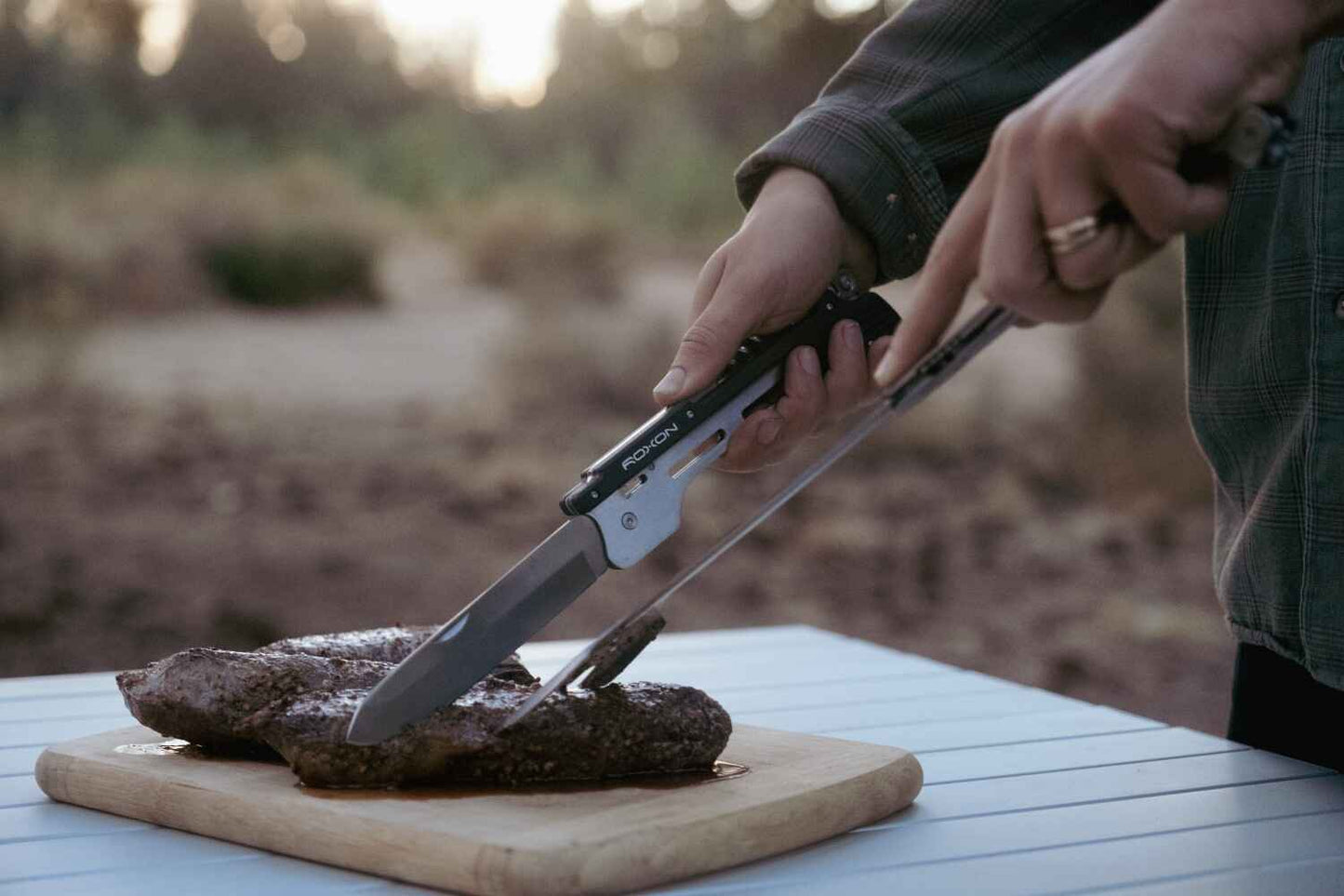 DEFIANCE TOOLS STAINLESS STEEL BBQ MULTI TOOL - 6 IN 1