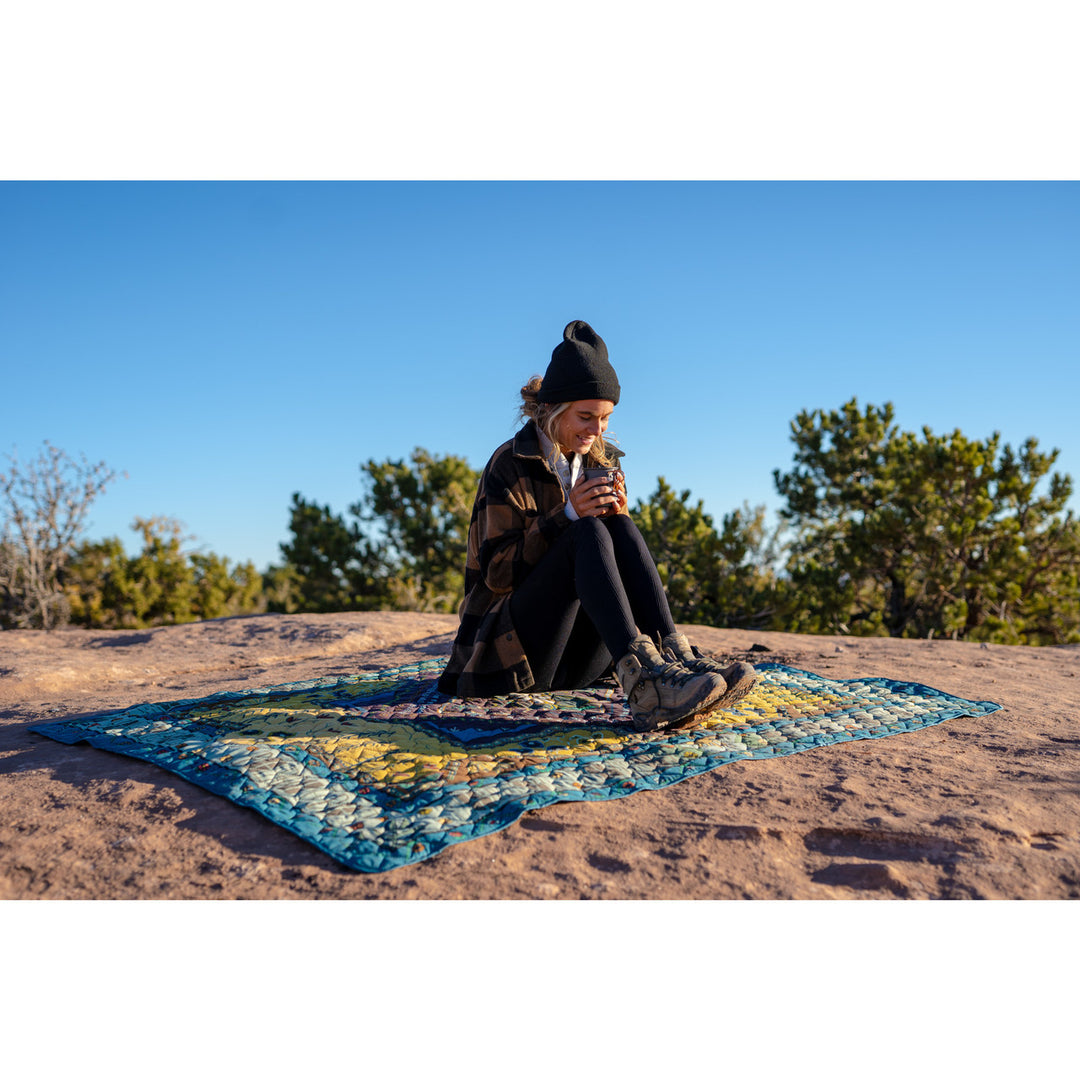 KELTY JEANIE'S BLANKET